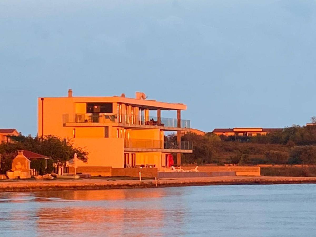 Jamc Dream Familientraum Direkt Am Meer Mit Beheiztem Pool Privlaka  Exterior foto